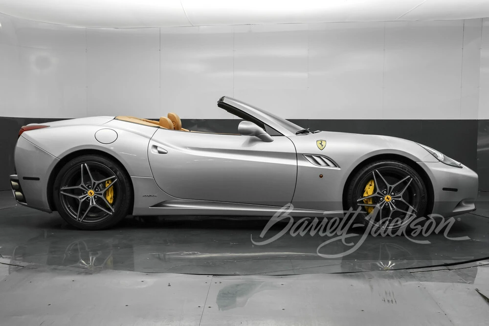 2011 Ferrari California - Image 5 of 31