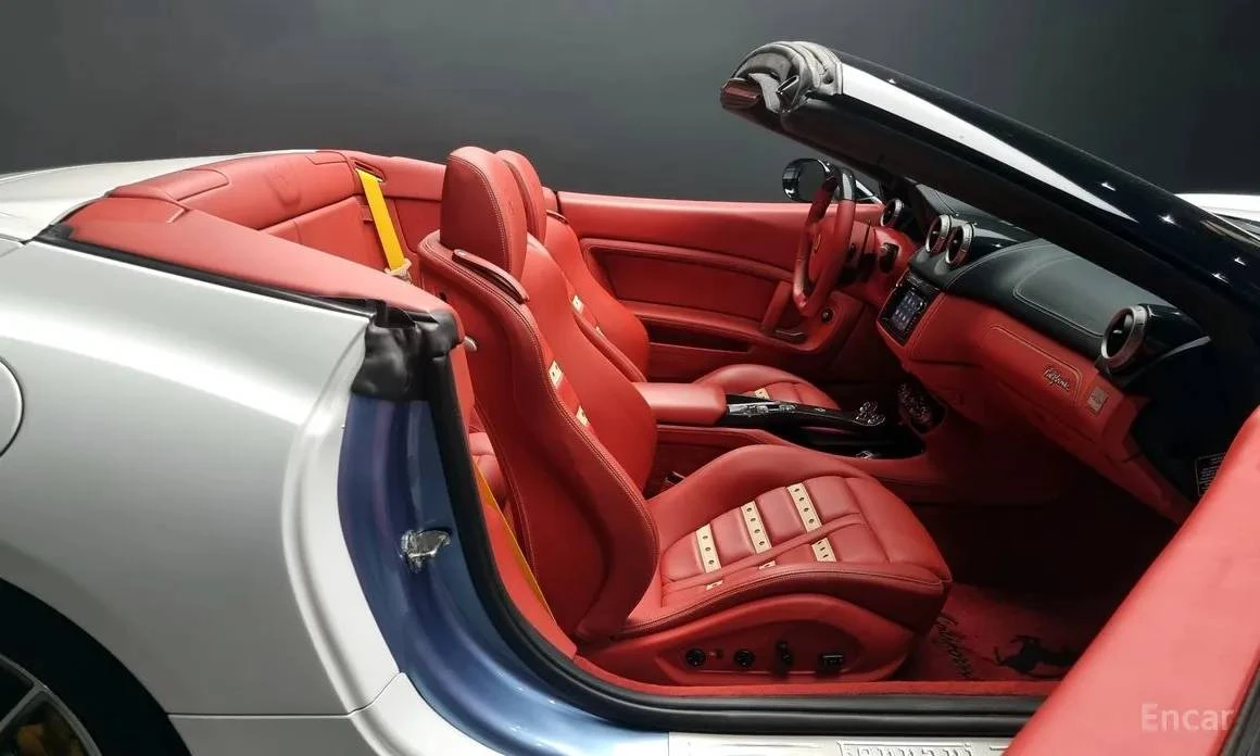 2011 Ferrari California - Image 10 of 20