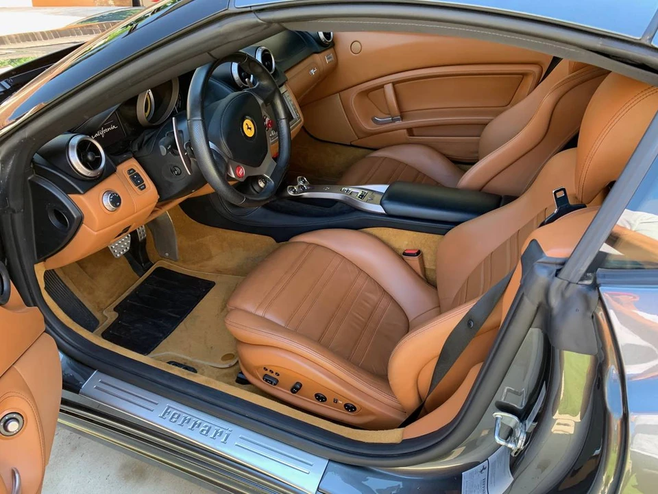 2011 Ferrari California - Image 19 of 20