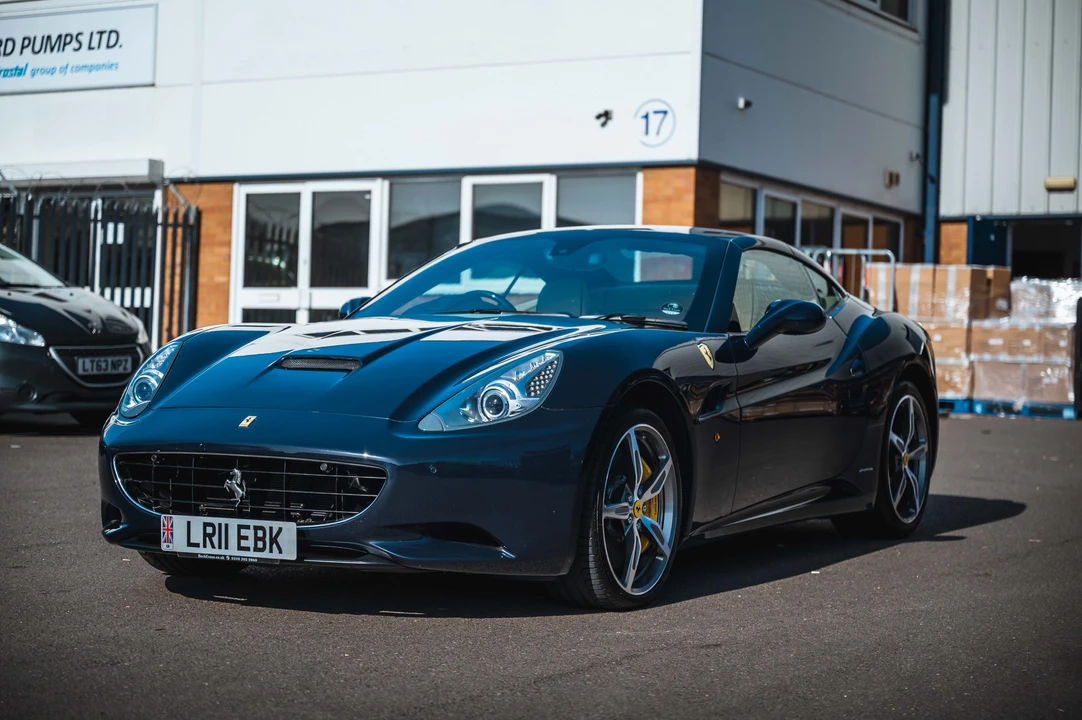 2011 Ferrari California - Image 11 of 31