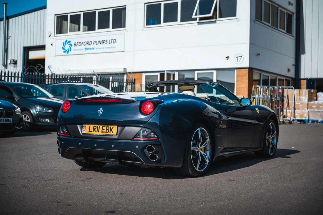 2011 Ferrari California - Image 14 of 31