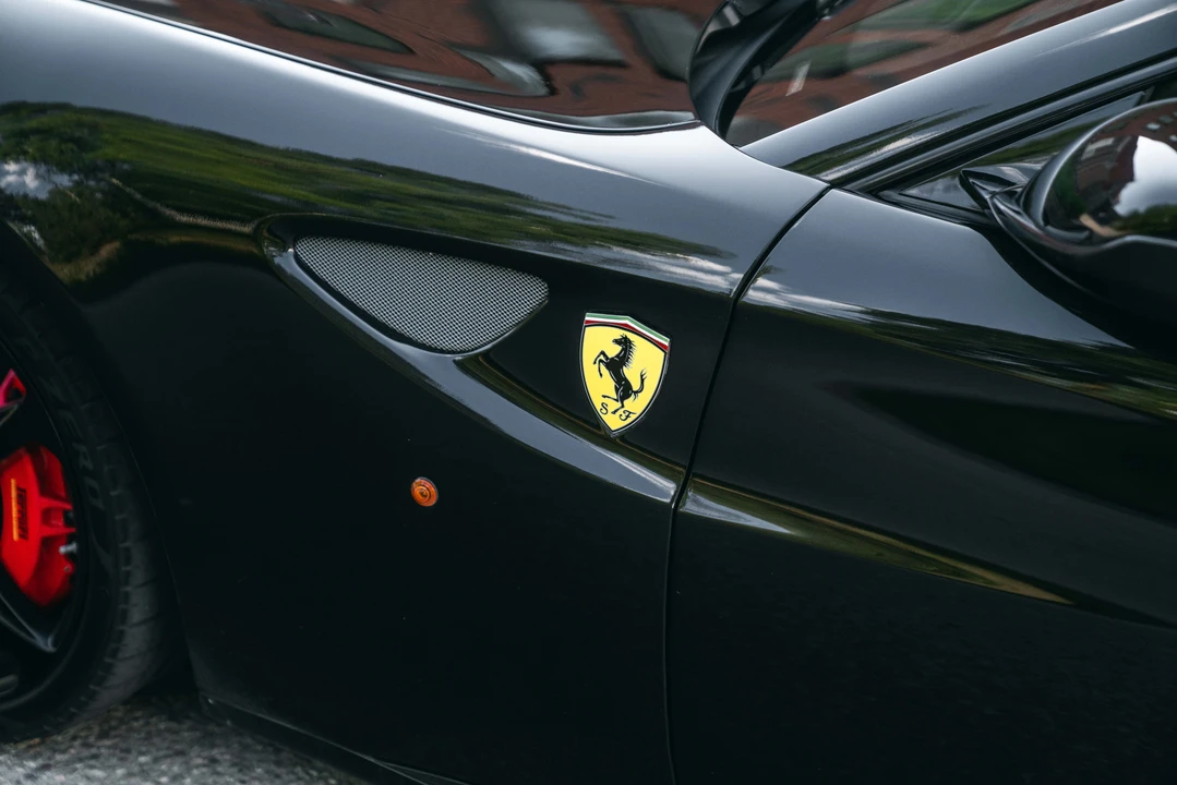 2012 Ferrari FF - Image 27 of 31