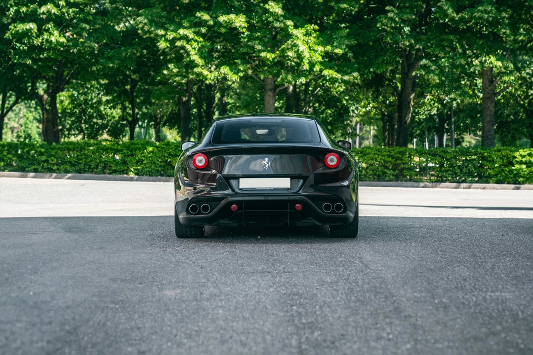 2012 Ferrari FF - Image 7 of 31