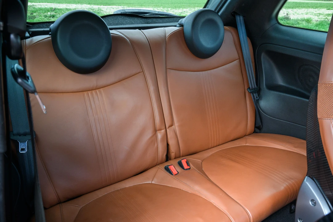 2011 Abarth - Image 26 of 31