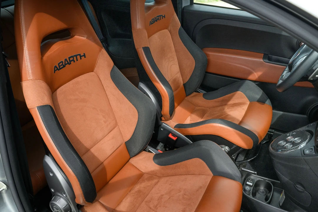 2011 Abarth - Image 22 of 31