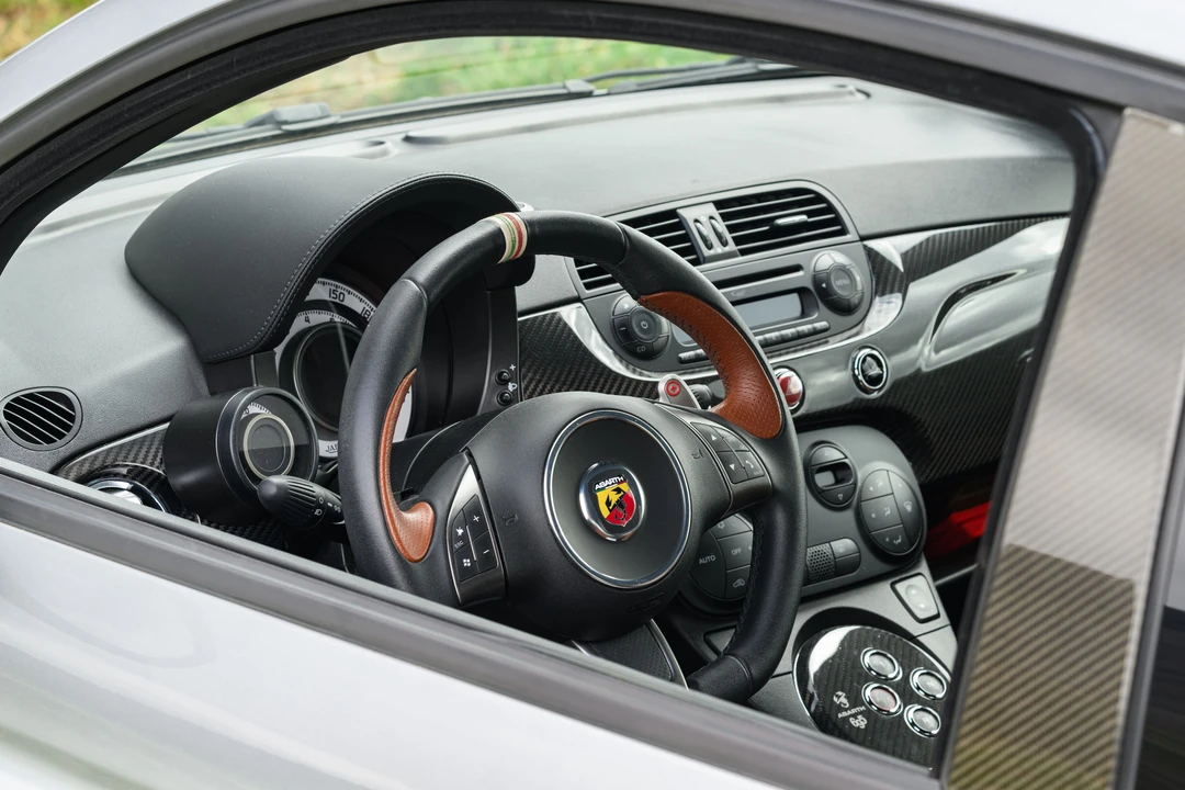 2011 Abarth - Image 18 of 31