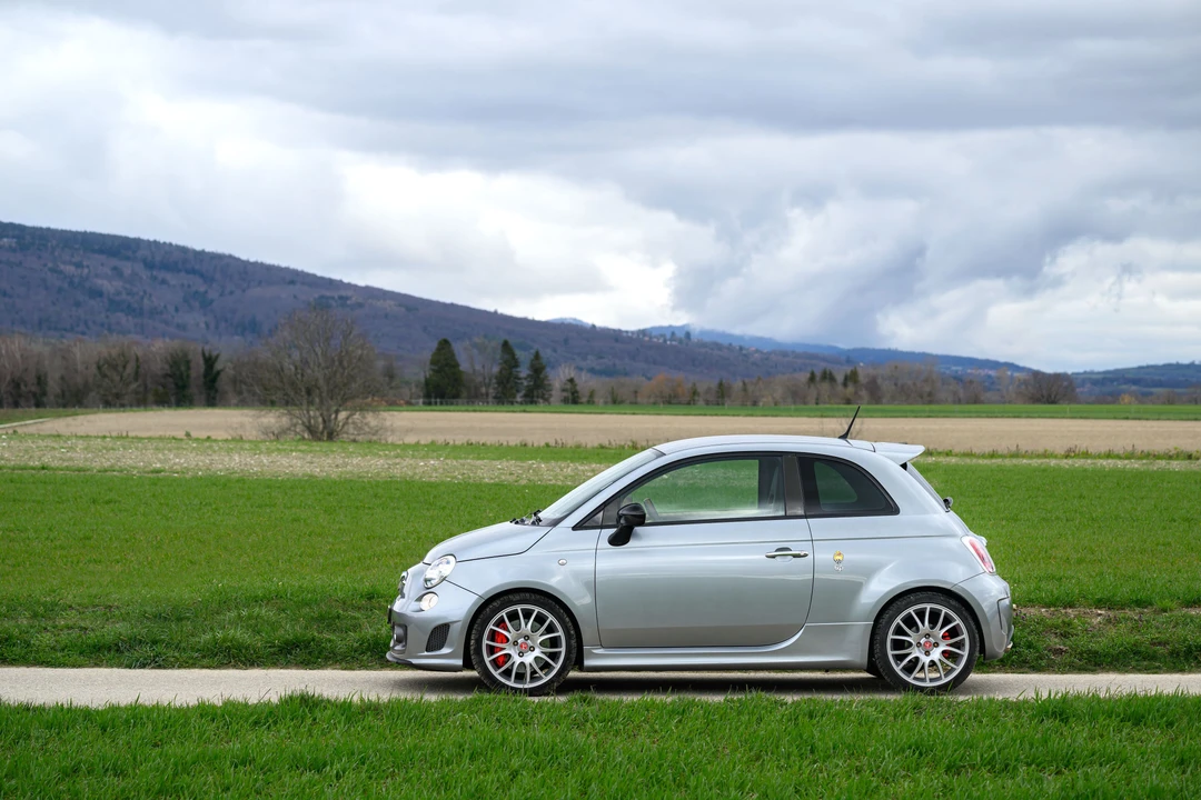 2011 Abarth - Image 10 of 31