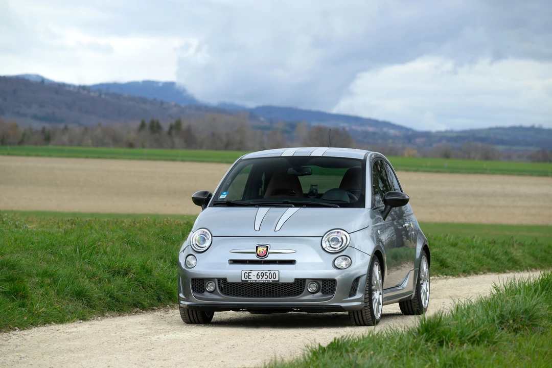 2011 Abarth - Image 6 of 31
