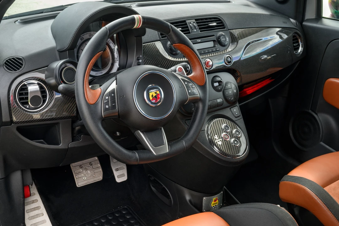 2011 Abarth - Image 19 of 31