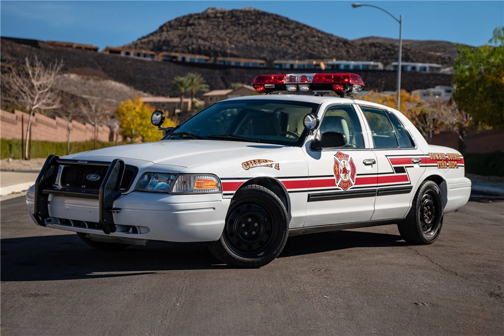 2011 Ford Crown Victoria - Image 2 of 5
