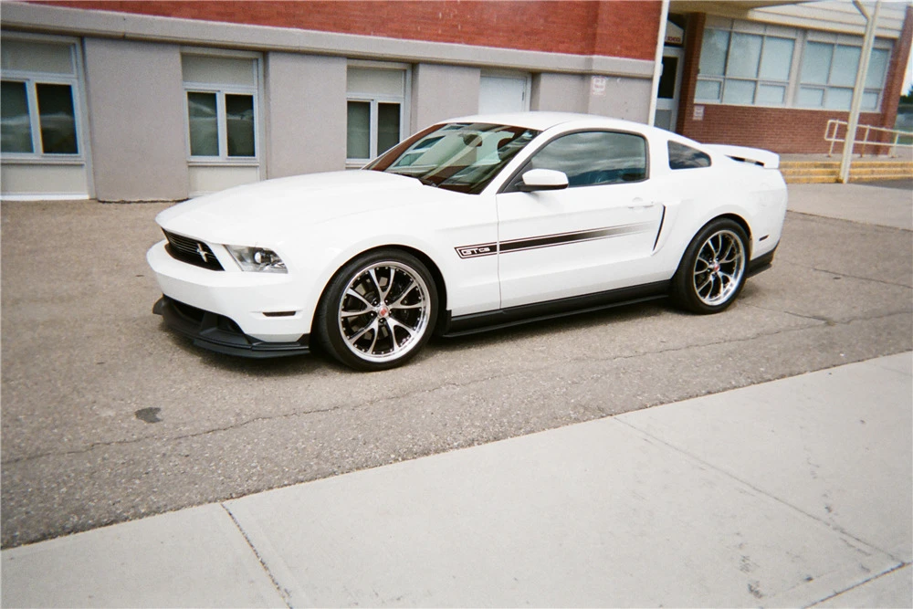 2011 Ford S197 Mustang - Image 2 of 12