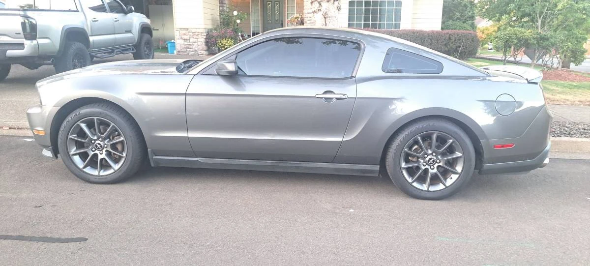 2011 Ford S197 Mustang - Image 5 of 14