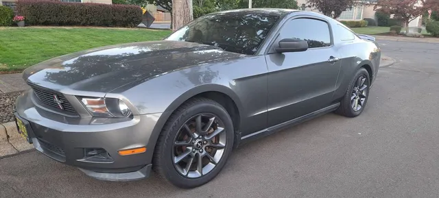 2011 Ford Mustang V6 Coupe