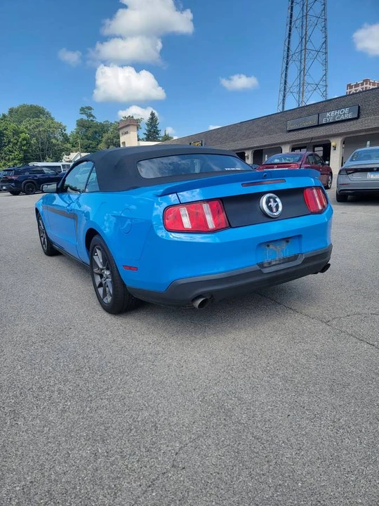2011 Ford S197 Mustang - Image 3 of 12