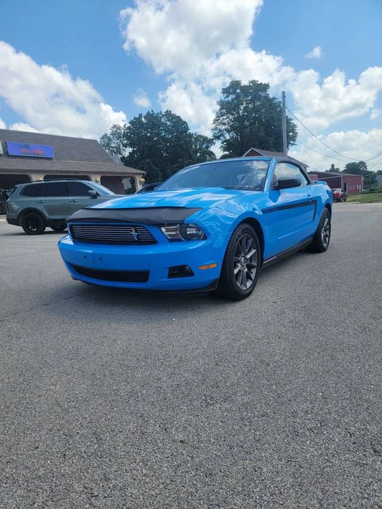 2011 Ford S197 Mustang - Image 2 of 12