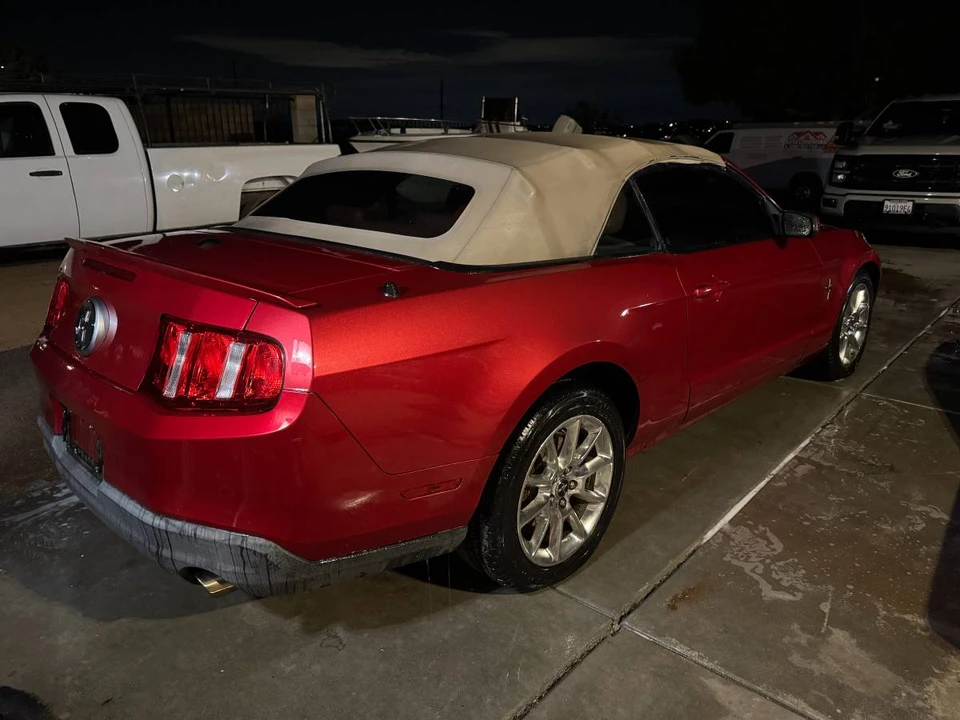 2011 Ford S197 Mustang - Image 3 of 7