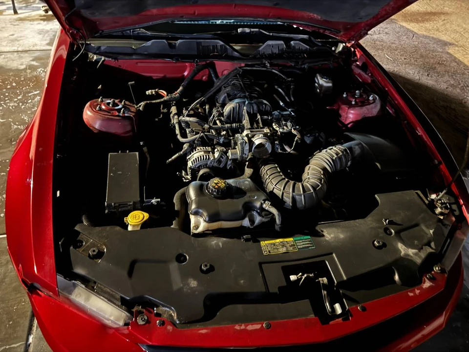 2011 Ford S197 Mustang - Image 6 of 7