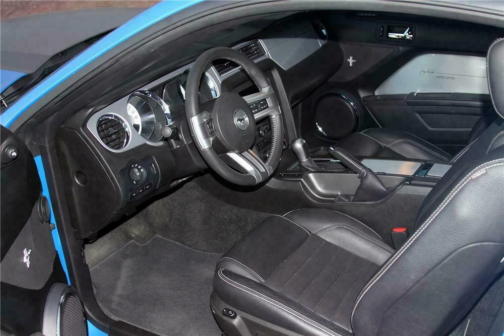 2011 Ford S197 Mustang - Image 4 of 5