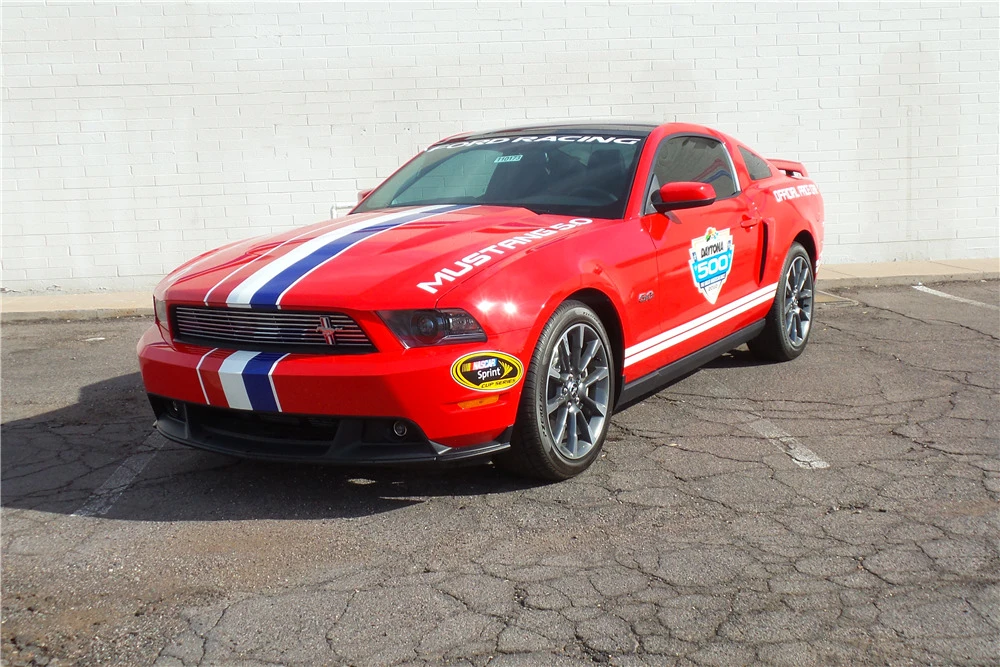 2011 Ford S197 Mustang - Image 2 of 4