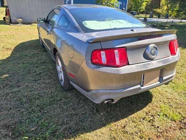 2011 Ford S197 Mustang - Image 6 of 17