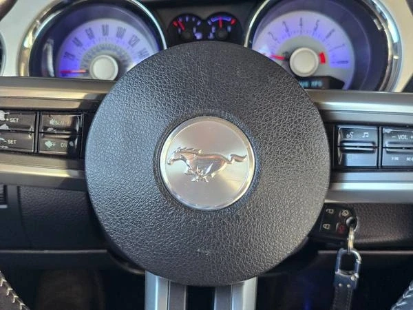 2011 Ford S197 Mustang - Image 13 of 17