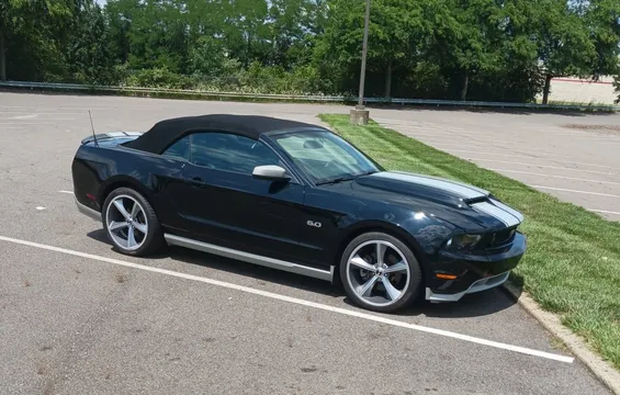 2011 Ford Mustang GT Convertible