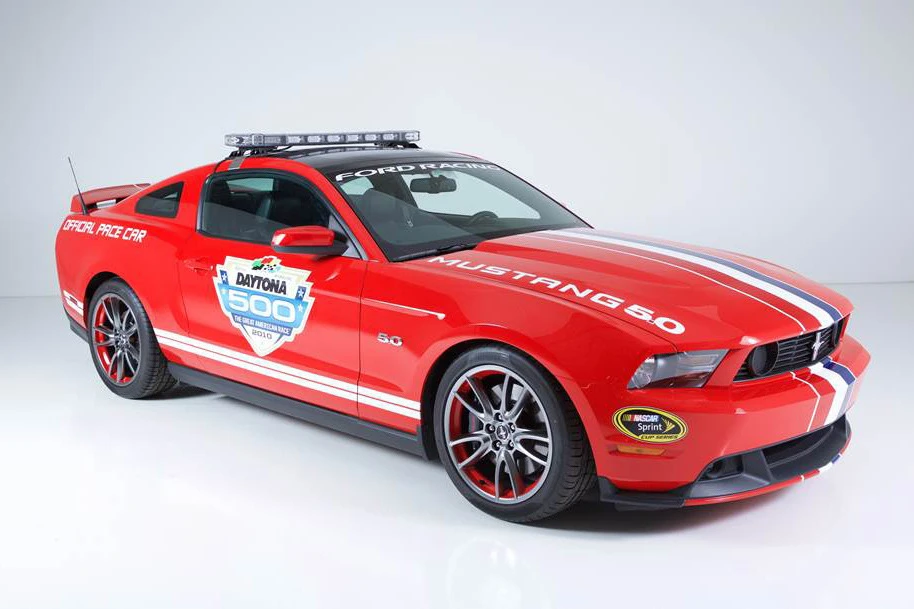 2011 Ford S197 Mustang - Image 2 of 4