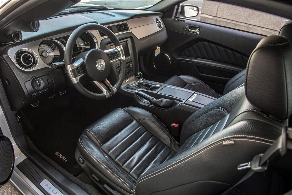2011 Ford S197 Mustang - Image 4 of 11