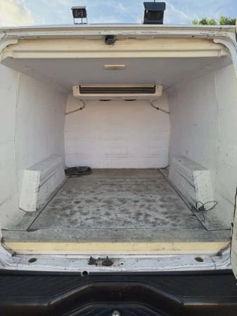 2011 Ford Econoline Van - Image 4 of 5
