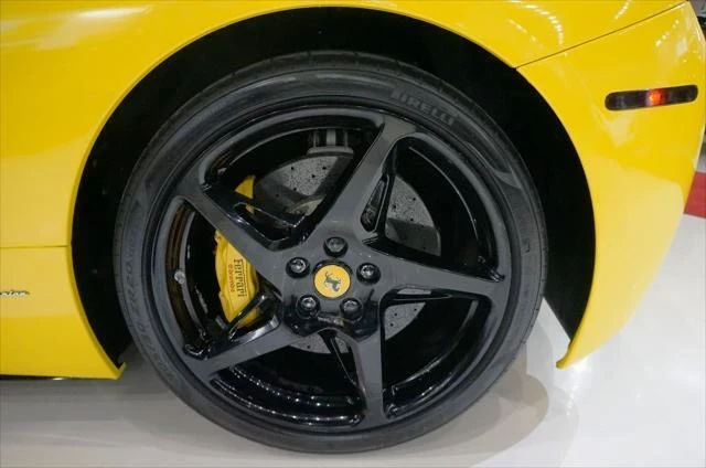 2011 Ferrari 458 Italia - Image 12 of 21