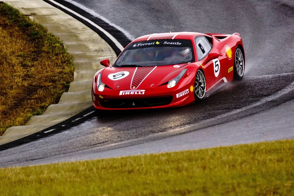 2011 Ferrari 458 Italia - Image 13 of 31