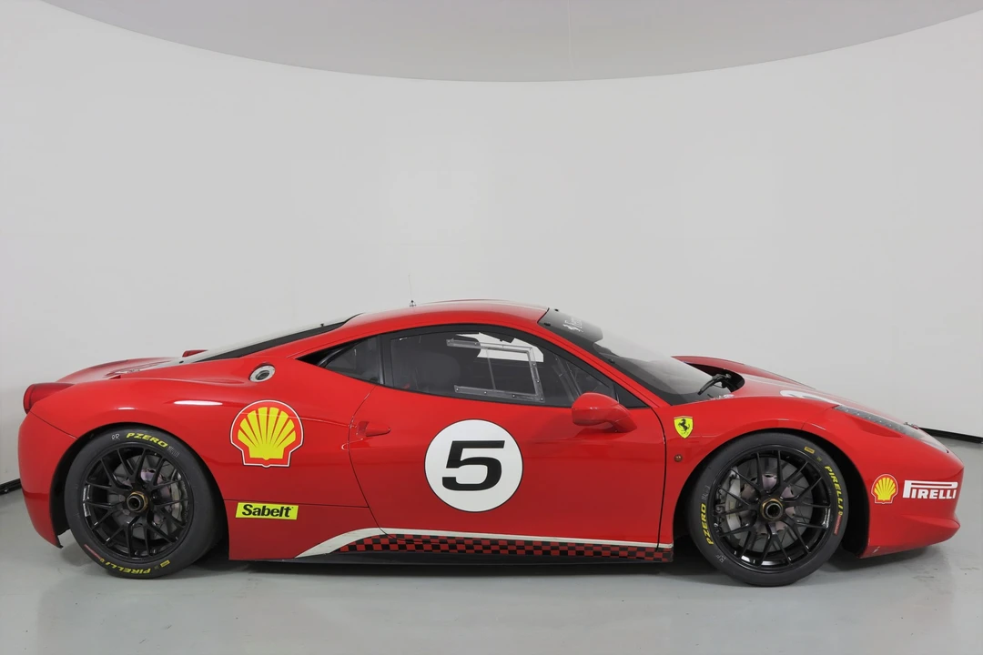 2011 Ferrari 458 Italia - Image 5 of 31