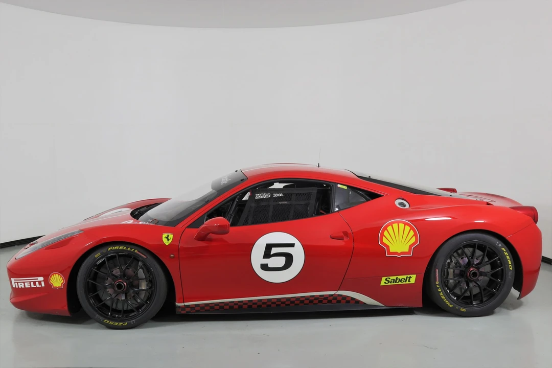 2011 Ferrari 458 Italia - Image 2 of 31
