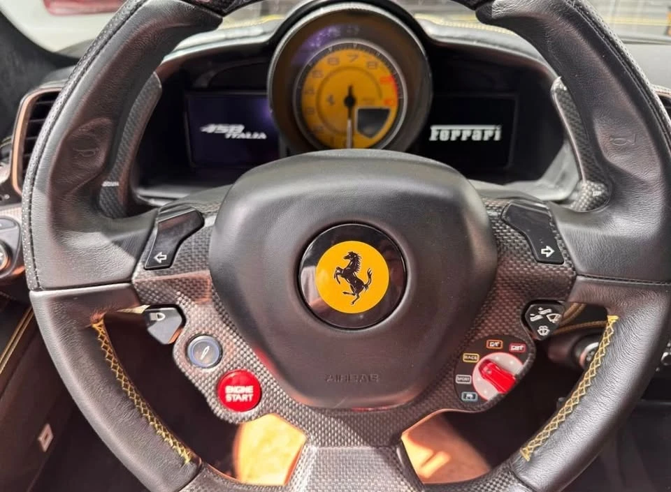2011 Ferrari 458 Italia - Image 12 of 19