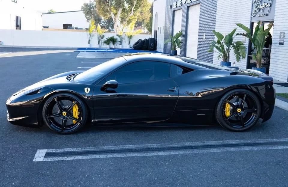 2011 Ferrari 458 Italia - Image 16 of 19