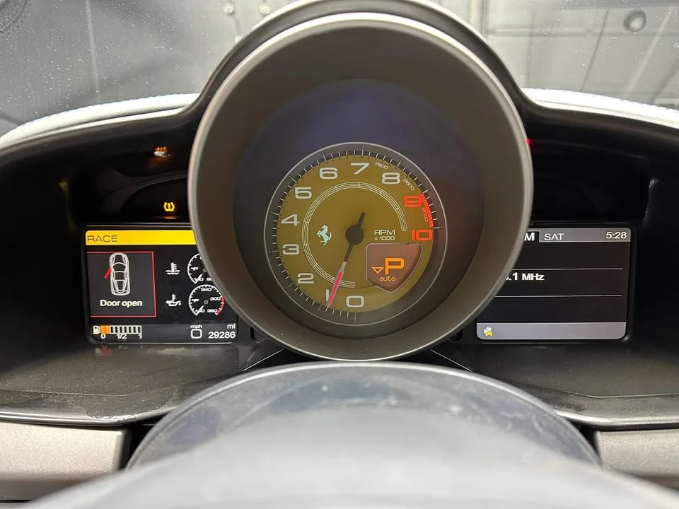 2011 Ferrari 458 Italia - Image 12 of 18