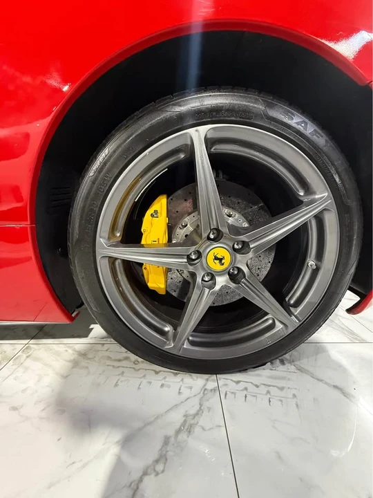 2011 Ferrari 458 Italia - Image 6 of 10