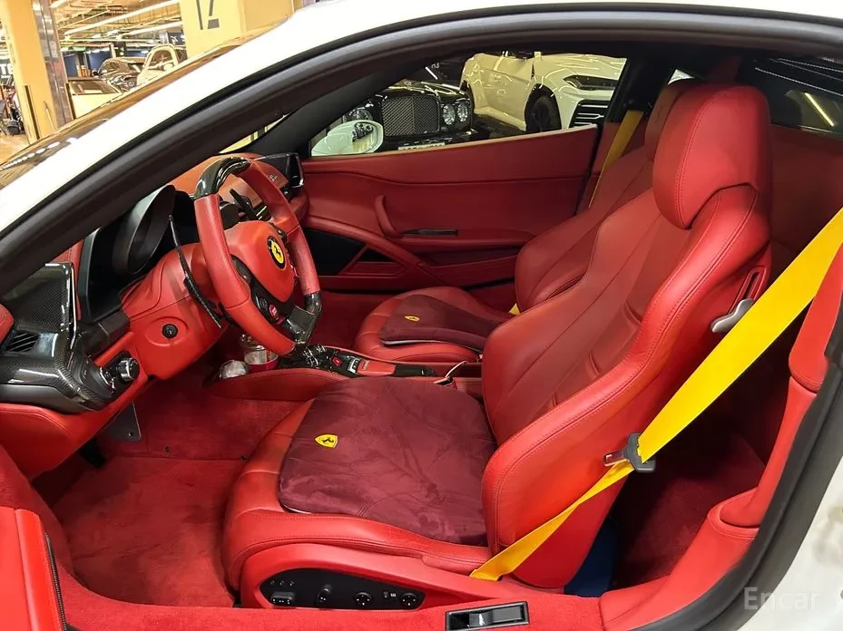 2011 Ferrari 458 Italia - Image 10 of 18