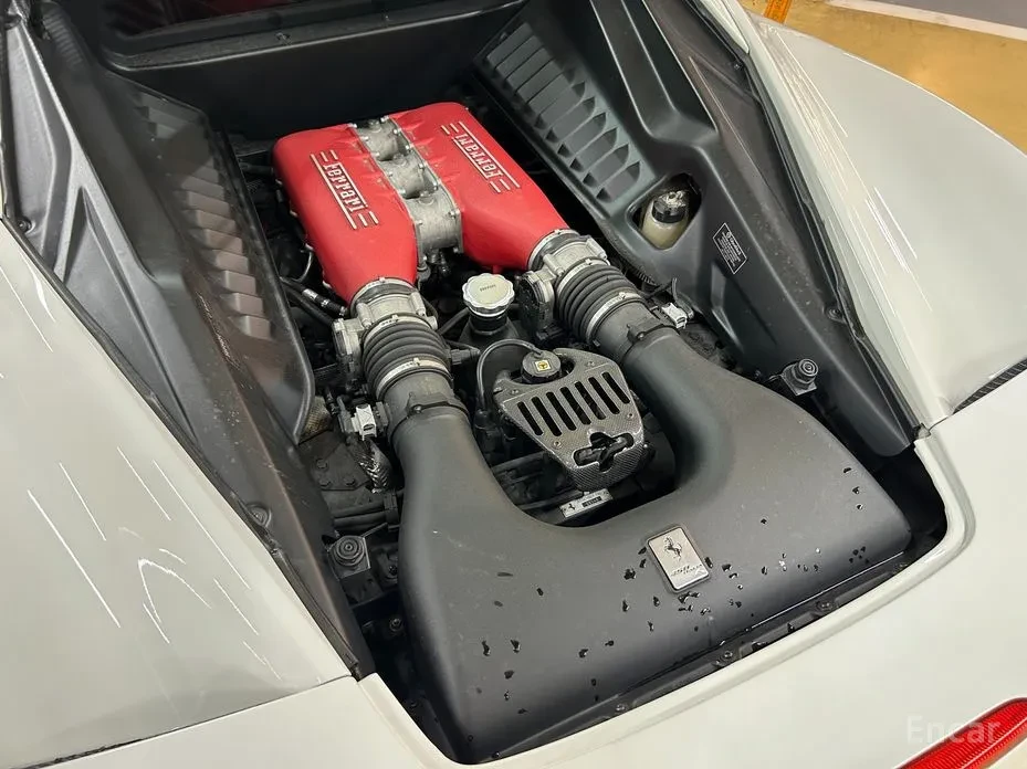 2011 Ferrari 458 Italia - Image 17 of 18