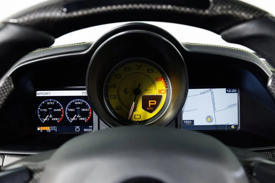 2011 Ferrari 458 Italia - Image 12 of 20