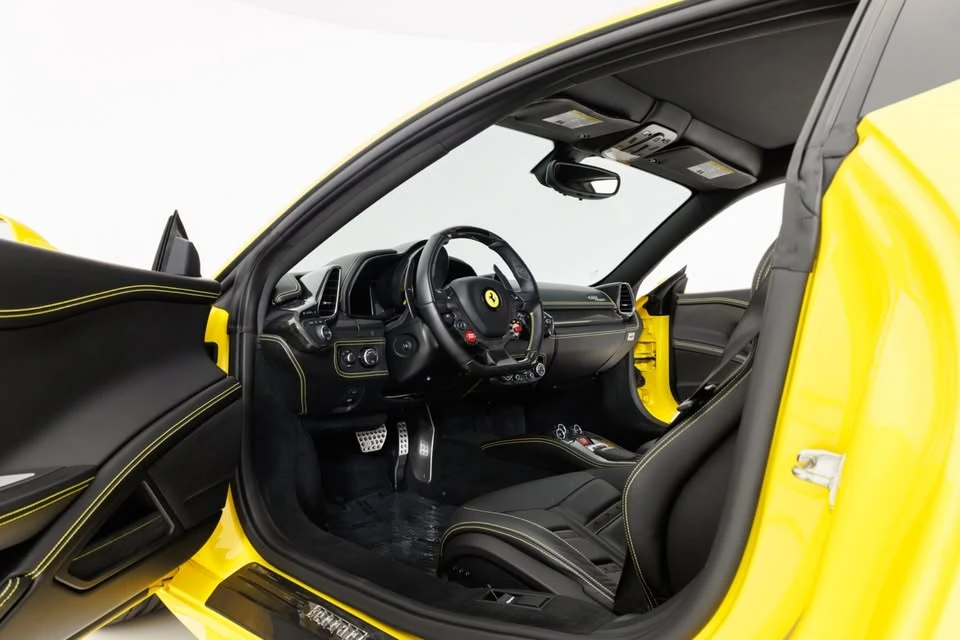 2011 Ferrari 458 Italia - Image 9 of 20