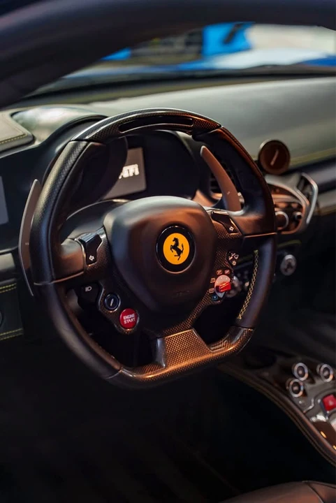 2011 Ferrari 458 Italia - Image 8 of 10