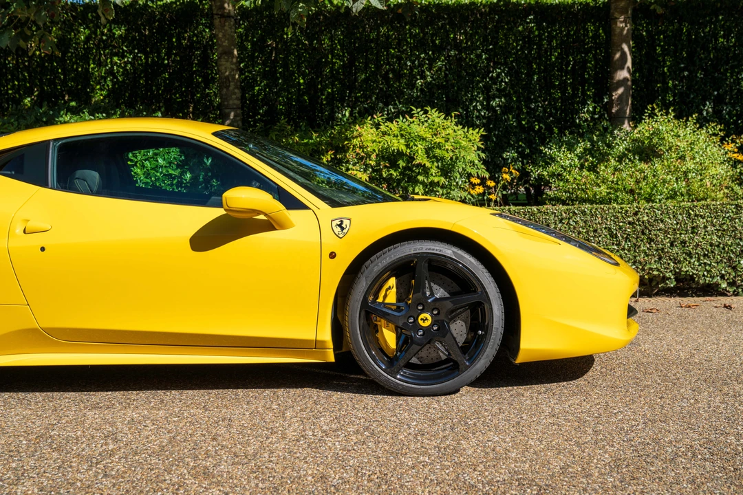 2011 Ferrari 458 Italia - Image 14 of 31