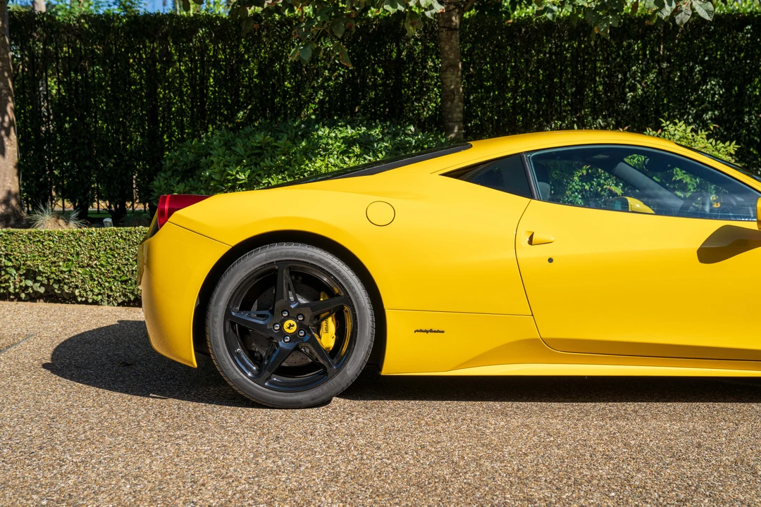 2011 Ferrari 458 Italia - Image 13 of 31
