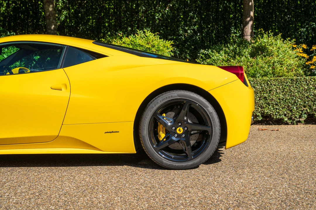 2011 Ferrari 458 Italia - Image 16 of 31
