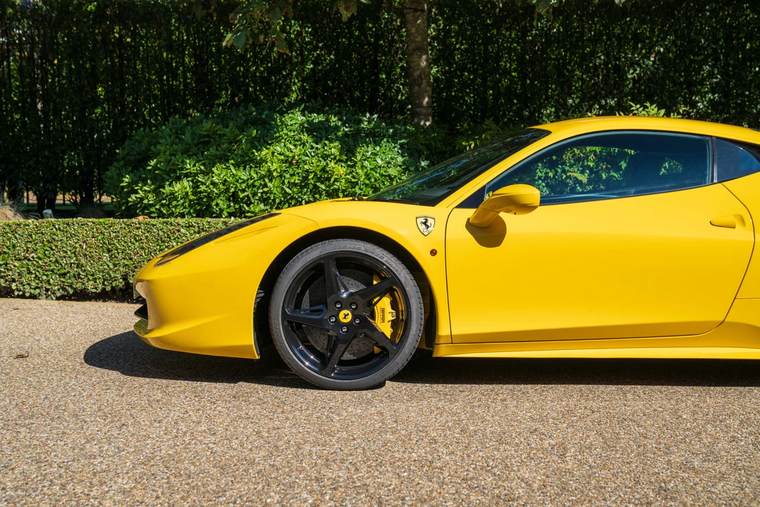 2011 Ferrari 458 Italia - Image 15 of 31