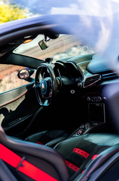 2011 Ferrari 458 Italia - Image 12 of 20