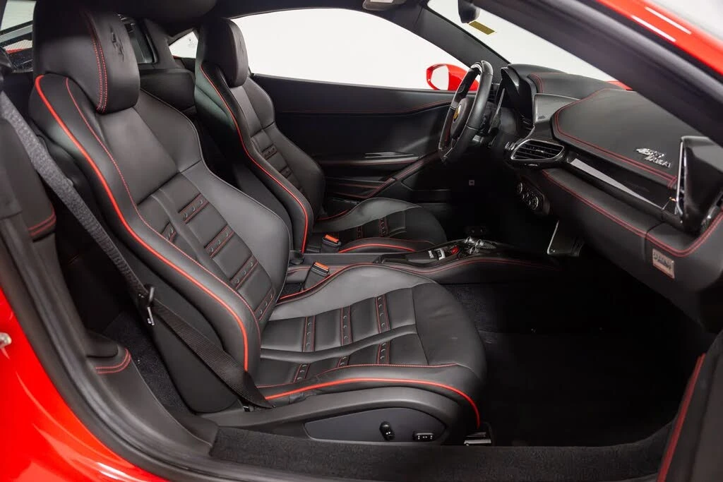 2011 Ferrari 458 Italia - Image 24 of 31