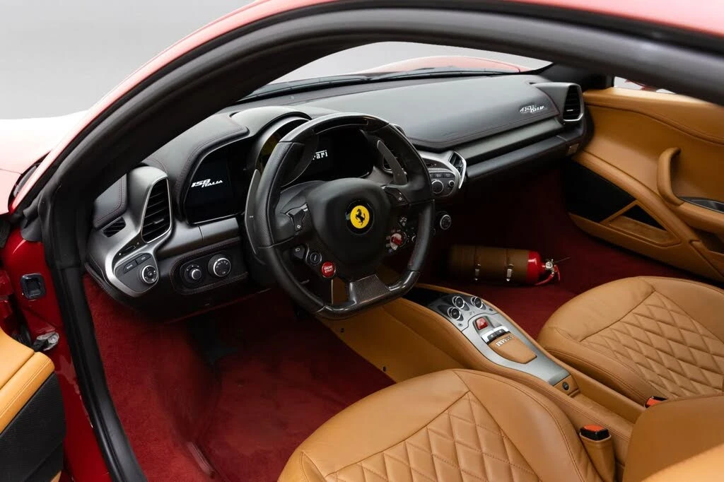 2011 Ferrari 458 Italia - Image 4 of 31