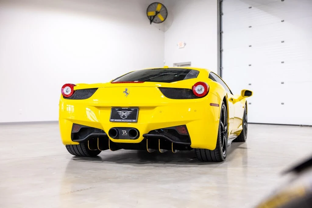 2011 Ferrari 458 Italia - Image 4 of 31
